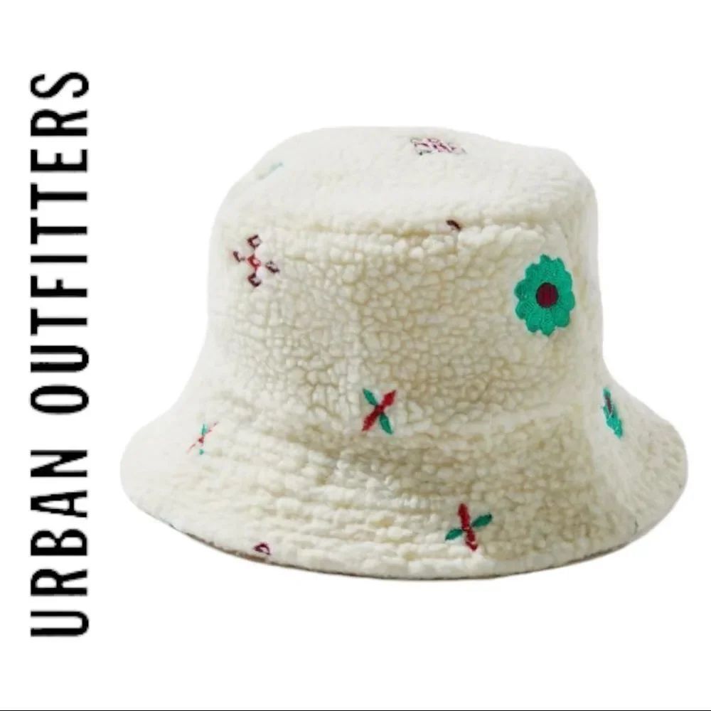 NEW Urban Outfitters Embroidered Sherpa Bucket Cap Hat